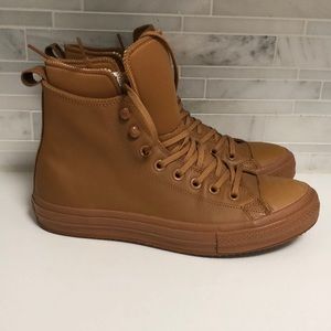 Converse sneakers. Excellent condition